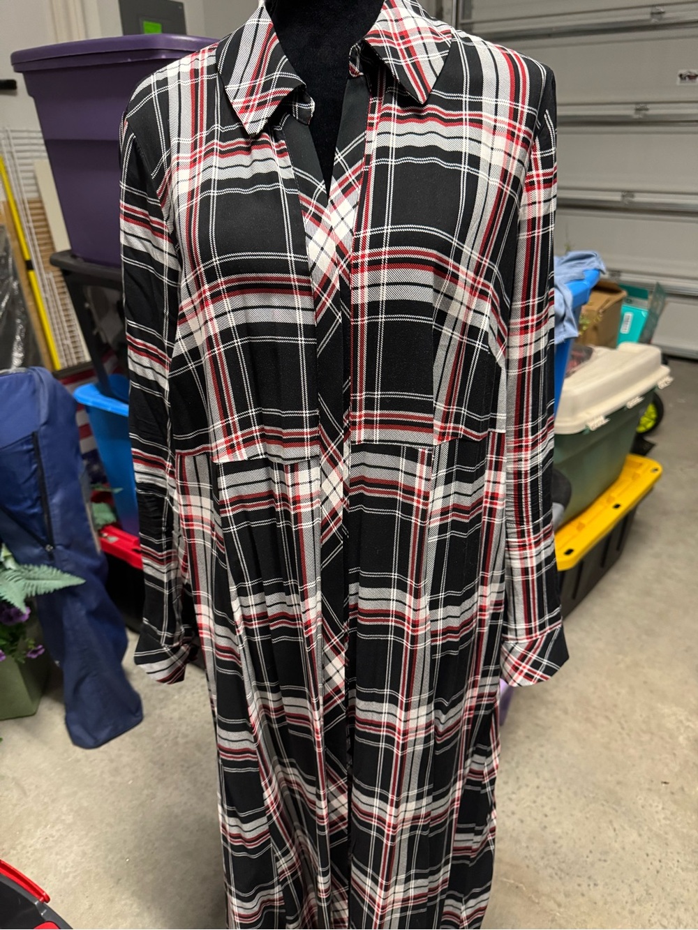 Torrid Black, White & Red Plaid kimono/oversize layering piece